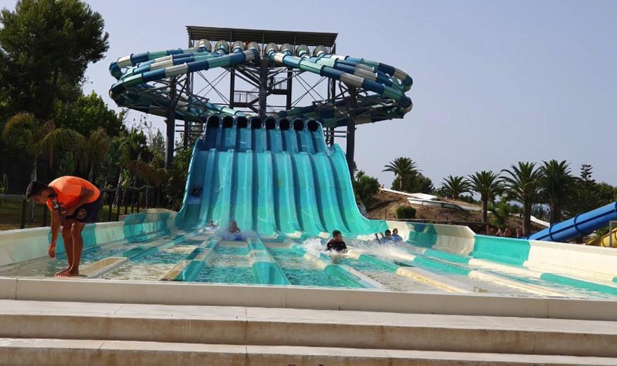 Benal Beach Cozy Apartment With A Water Park. เบนัลมาเดนา ภายนอก รูปภาพ